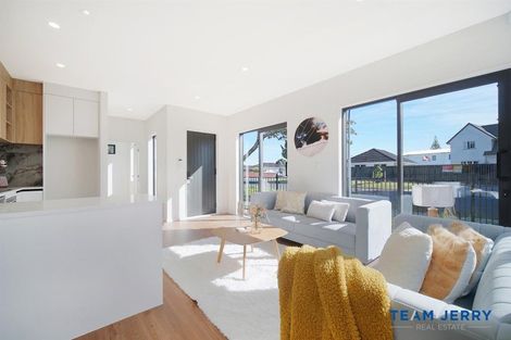 Photo of property in 3/32 Sunlands Drive, Manurewa, Auckland, 2102