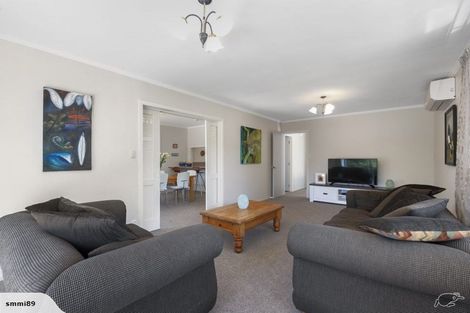 Photo of property in 39 Matuku Street, Two Mile Bay, Taupo, 3330