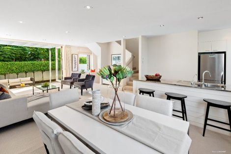 Photo of property in 9/4 Campbell Road, Takapuna, Auckland, 0622