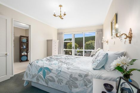 Photo of property in 15 Bosun Terrace, Whitby, Porirua, 5024