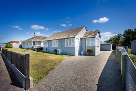 Photo of property in 42 Clyde Crescent, Roslyn, Palmerston North, 4414