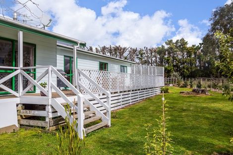 Photo of property in 32 Bidwills Cutting Road, Greytown, 5794