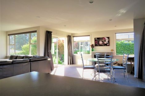 Photo of property in 16 Arthur Street, Holmes Hill, Oamaru, 9401