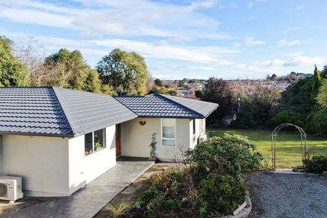 Photo of property in 104 Perth Street, Holmes Hill, Oamaru, 9401