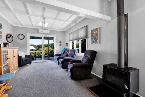 Photo of property in 183 Tasman Street, Opunake, 4616