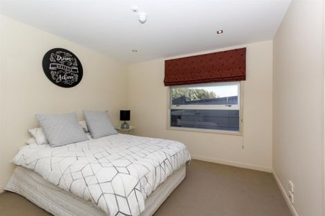 Photo of property in Quarterdeck, 3/4 Buller Street, New Plymouth, 4310