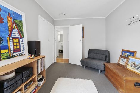 Photo of property in 73 Spencer Street, Crofton Downs, Wellington, 6035