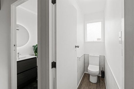 Photo of property in 9 Meads Place, Bulls, 4818