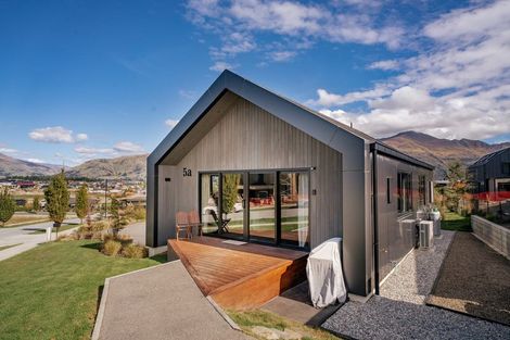 Photo of property in 5 Mills Road, Wanaka, 9305