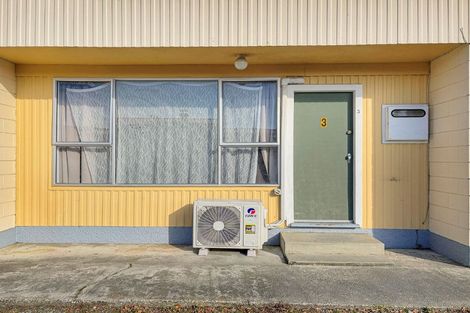 Photo of property in 1a-d Aparima Street, Gore, 9710