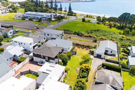 Photo of property in 9b Bayly Road, Moturoa, New Plymouth, 4310