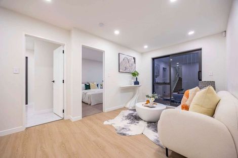 Photo of property in 32 Parkmore Drive, Rosehill, Papakura, 2113