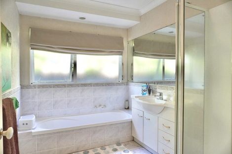 Photo of property in 27 Oakridge Way, Northpark, Auckland, 2013