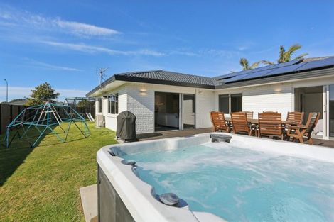 Photo of property in 1 Aldermen Avenue, Papamoa Beach, Papamoa, 3118