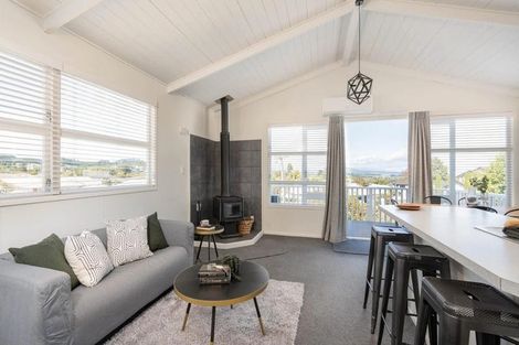 Photo of property in 6 Liston Avenue, Hilltop, Taupo, 3330