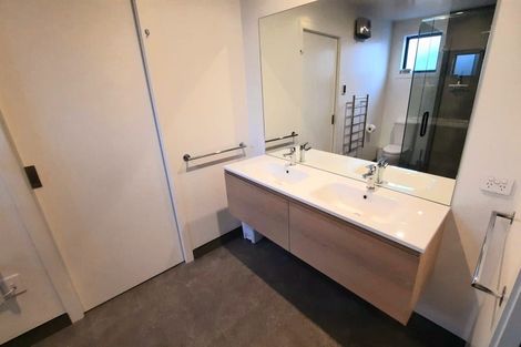 Photo of property in 84 Howden Drive, Jacks Point, 9371
