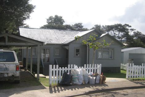 Photo of property in 5 Taurua Place, Coromandel, 3506