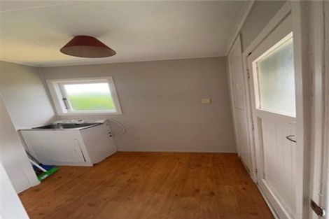 Photo of property in 12 Strid Road, Te Atatu South, Auckland, 0610