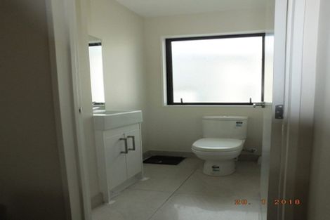 Photo of property in 17/5 Perekia Street, Albany, Auckland, 0632