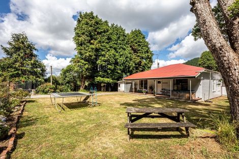 Photo of property in 1455 Akatarawa Road, Akatarawa Valley, Upper Hutt, 5372