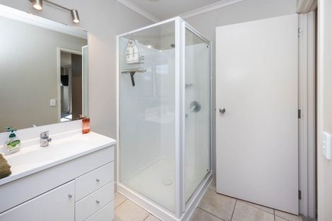 Photo of property in 31 Nielsen Gardens, Rototuna, Hamilton, 3210