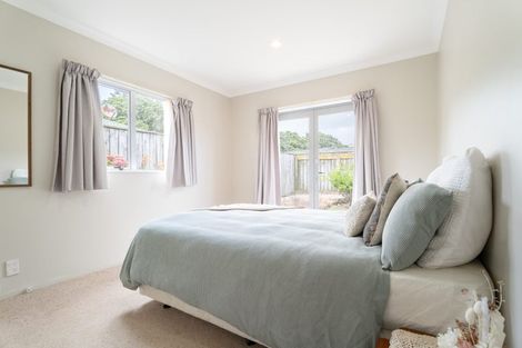 Photo of property in 5 Pohutukawa Grove, Titahi Bay, Porirua, 5022