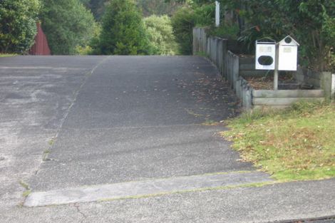 Photo of property in 2/63 Girrahween Drive, Totara Vale, Auckland, 0629