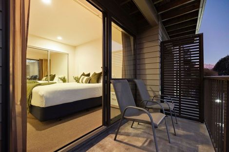 Photo of property in Arno Apartment, 9/8 Mckerrow Place, Sunshine Bay, Queenstown, 9300