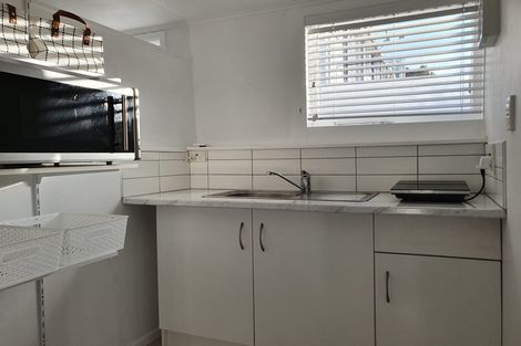 Photo of property in 298 Karori Road, Karori, Wellington, 6012