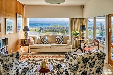 Photo of property in 143 Marine Parade, Eastbourne, Lower Hutt, 5013