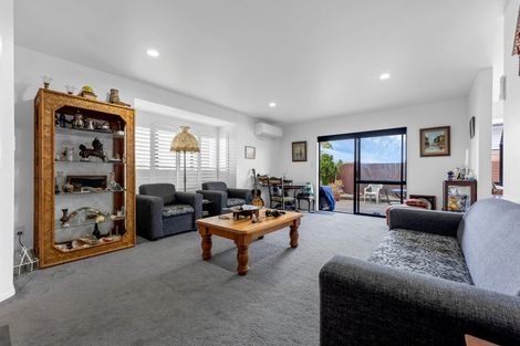 Photo of property in 2/57 Hoteo Avenue, Papatoetoe, Auckland, 2025