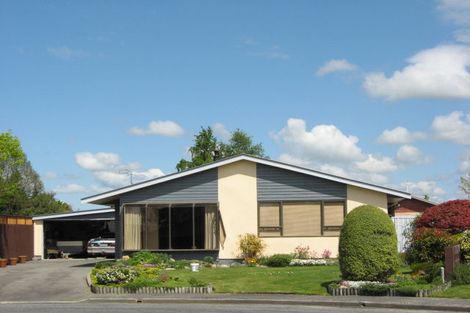 Photo of property in 28 Coates Place, Rangiora, 7400