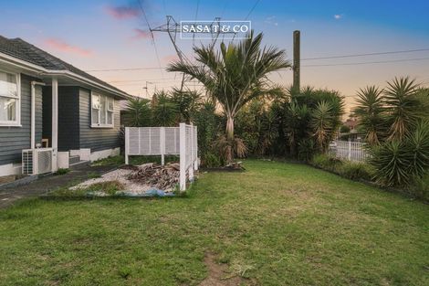 Photo of property in 8 Julian Place, Otara, Auckland, 2023