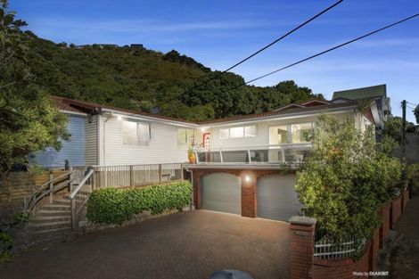 Photo of property in 6 Linwood Way, Island Bay, Wellington, 6023