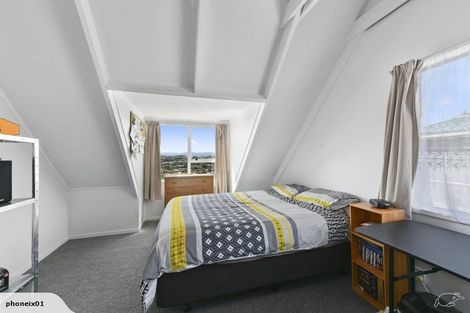 Photo of property in 7 Fitzpatrick Street, Newlands, Wellington, 6037