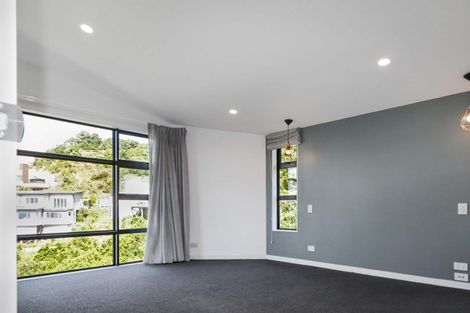Photo of property in 6 Satchell Way, Kaiwharawhara, Wellington, 6035