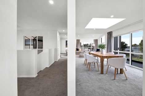 Photo of property in 20 Tiverton Crescent, Whalers Gate, New Plymouth, 4310