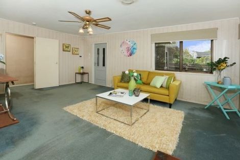 Photo of property in 565 Swanson Road, Ranui, Auckland, 0612