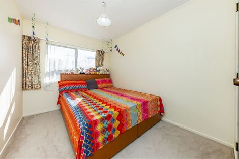 Photo of property in 2/9 Sharivari Place, Conifer Grove, Takanini, 2112