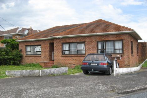 Photo of property in 4a Waterfront Road, Mangere Bridge, Auckland, 2022