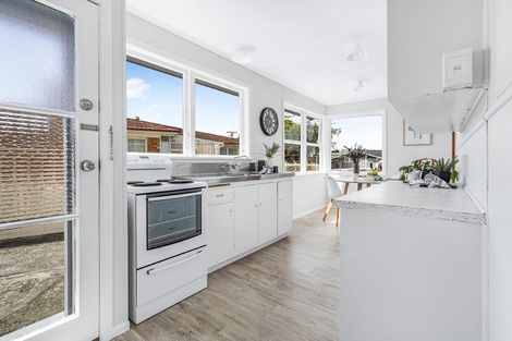 Photo of property in 28 Northolt Road, Fairview Downs, Hamilton, 3214