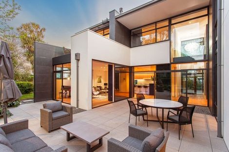 Photo of property in 91 Carlton Mill Road, Merivale, Christchurch, 8014