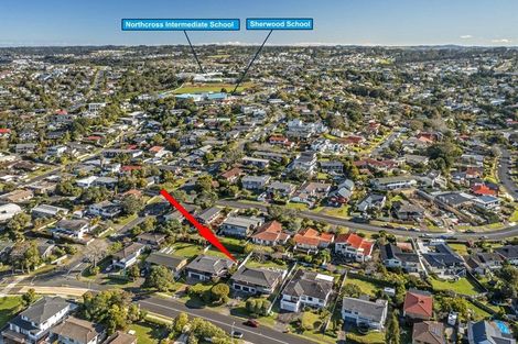 Photo of property in 137 Stapleford Crescent, Browns Bay, Auckland, 0630