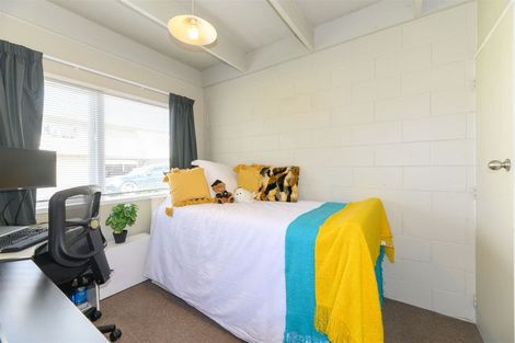 Photo of property in 3/5 Keeling Road, Henderson, Auckland, 0612