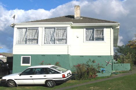 Photo of property in 13 Bellona Place, Cannons Creek, Porirua, 5024