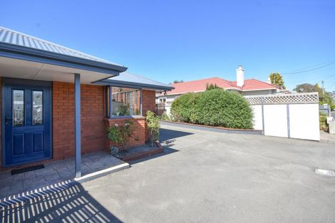 Photo of property in 33 Macandrew Road, South Dunedin, Dunedin, 9012