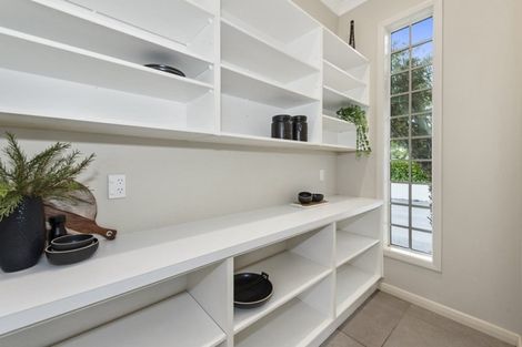 Photo of property in 162 Saint James Drive, Huntington, Hamilton, 3210