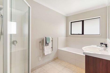 Photo of property in 797 Ponga Road, Opaheke, Papakura, 2584