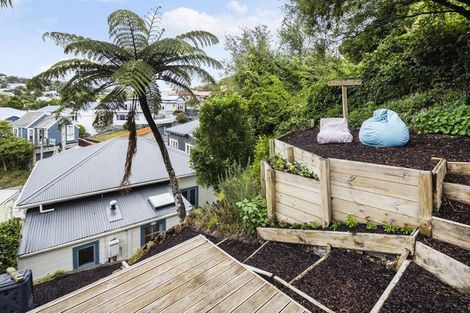 Photo of property in 16 Reuben Avenue, Brooklyn, Wellington, 6021