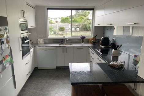 Photo of property in 35 Humber Street, Island Bay, Wellington, 6023